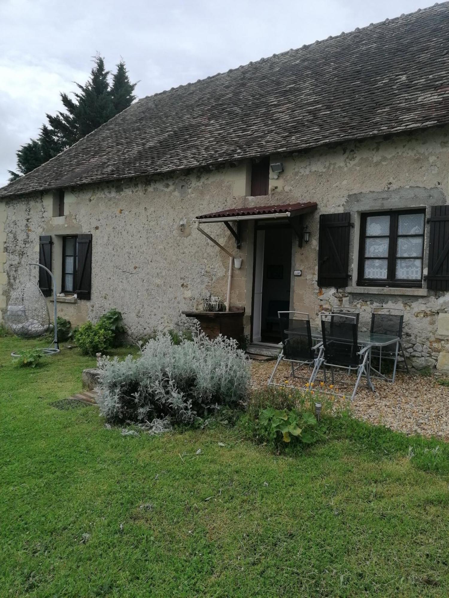 Charmante Maison, Calme Et Nature A La Roche Posay Villa Екстериор снимка